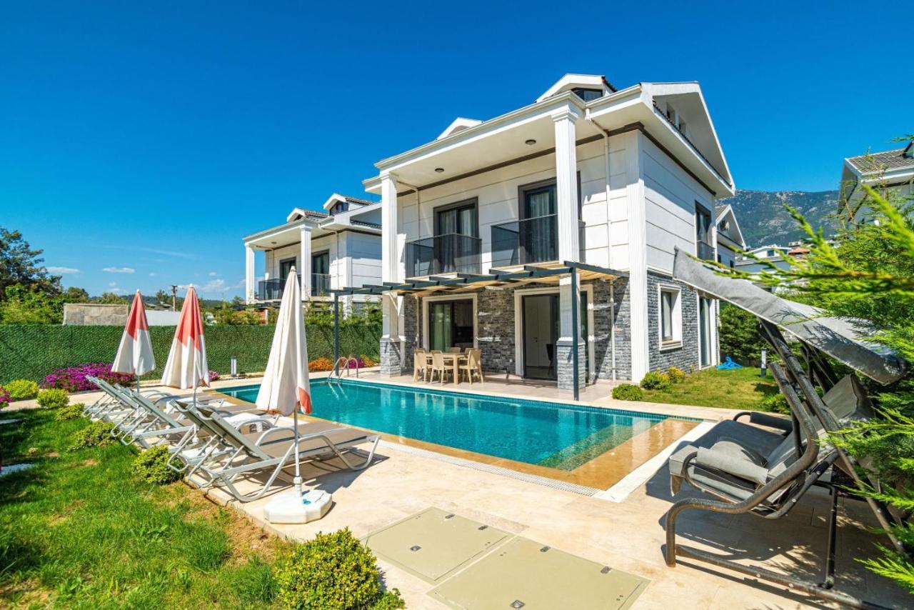 4 Bedroom Holiday Villa In Hisaroenue Oeluedeniz- Gold Rose Fethiye Exteriér fotografie