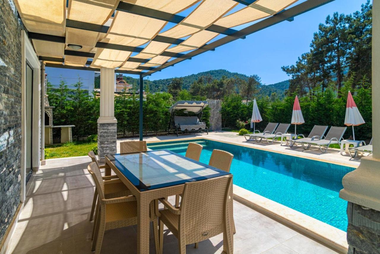 4 Bedroom Holiday Villa In Hisaroenue Oeluedeniz- Gold Rose Fethiye Exteriér fotografie