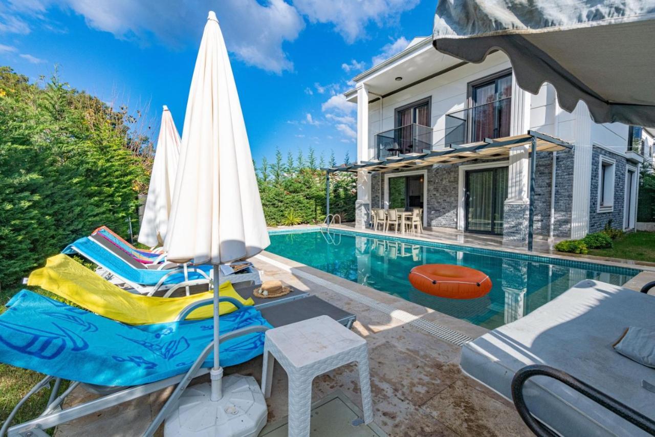 4 Bedroom Holiday Villa In Hisaroenue Oeluedeniz- Gold Rose Fethiye Exteriér fotografie