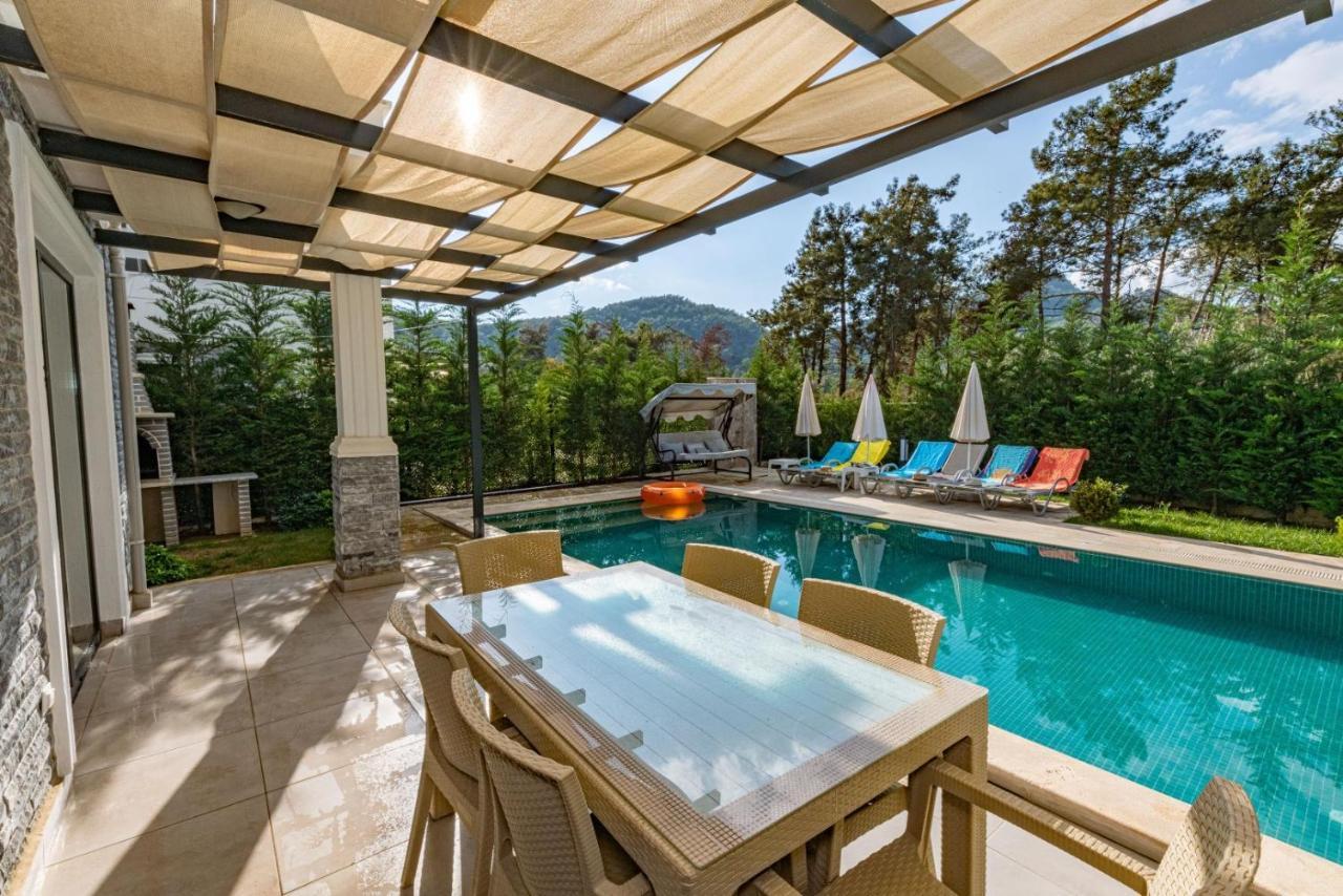 4 Bedroom Holiday Villa In Hisaroenue Oeluedeniz- Gold Rose Fethiye Exteriér fotografie