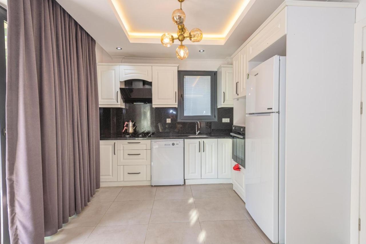 4 Bedroom Holiday Villa In Hisaroenue Oeluedeniz- Gold Rose Fethiye Exteriér fotografie