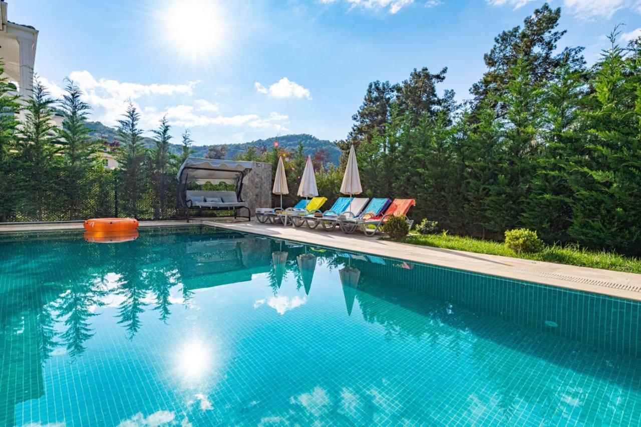 4 Bedroom Holiday Villa In Hisaroenue Oeluedeniz- Gold Rose Fethiye Exteriér fotografie