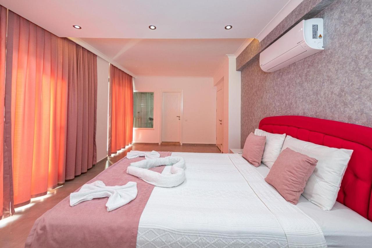 4 Bedroom Holiday Villa In Hisaroenue Oeluedeniz- Gold Rose Fethiye Exteriér fotografie