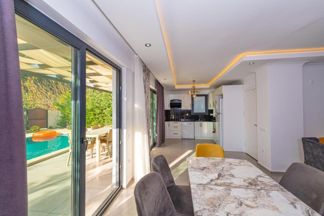 4 Bedroom Holiday Villa In Hisaroenue Oeluedeniz- Gold Rose Fethiye Exteriér fotografie