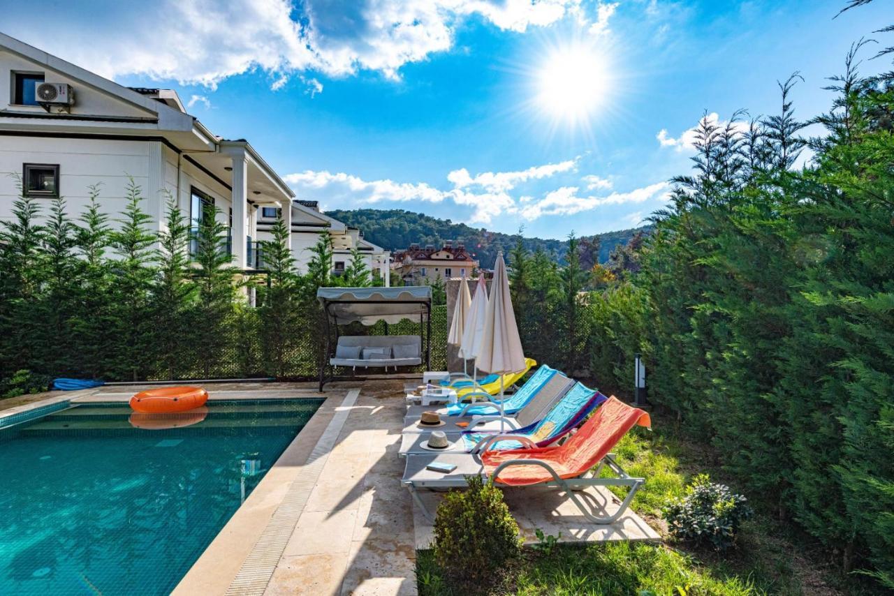 4 Bedroom Holiday Villa In Hisaroenue Oeluedeniz- Gold Rose Fethiye Exteriér fotografie