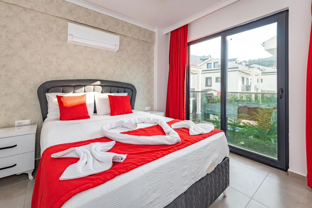 4 Bedroom Holiday Villa In Hisaroenue Oeluedeniz- Gold Rose Fethiye Exteriér fotografie