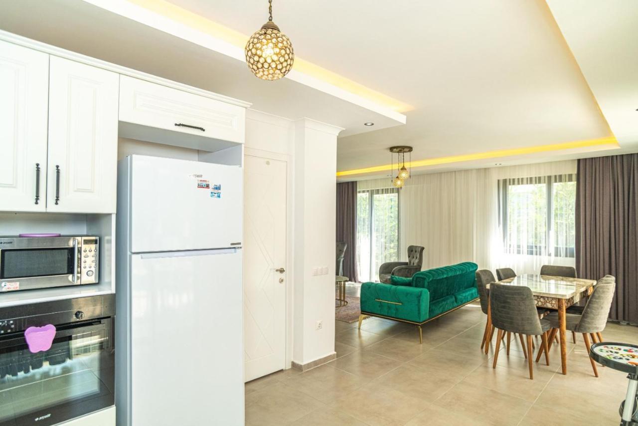 4 Bedroom Holiday Villa In Hisaroenue Oeluedeniz- Gold Rose Fethiye Exteriér fotografie