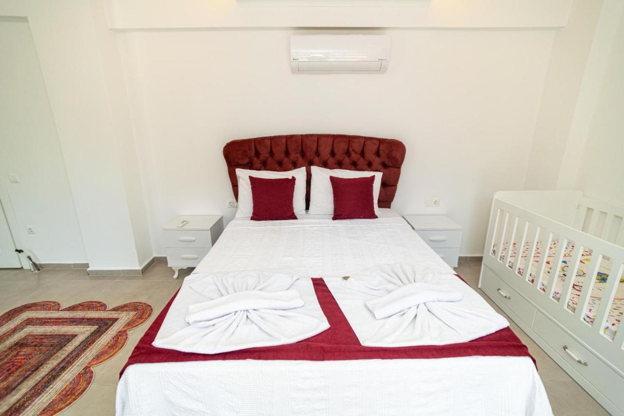 4 Bedroom Holiday Villa In Hisaroenue Oeluedeniz- Gold Rose Fethiye Exteriér fotografie
